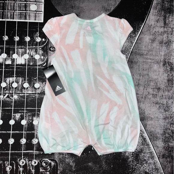 NWT Romper - Picture 2 of 3